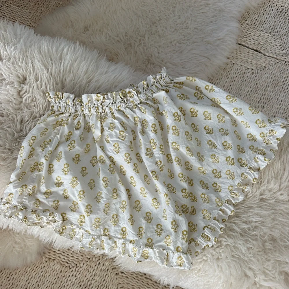 Doen Ruffle Short with Block Print - Picture 5 of 6